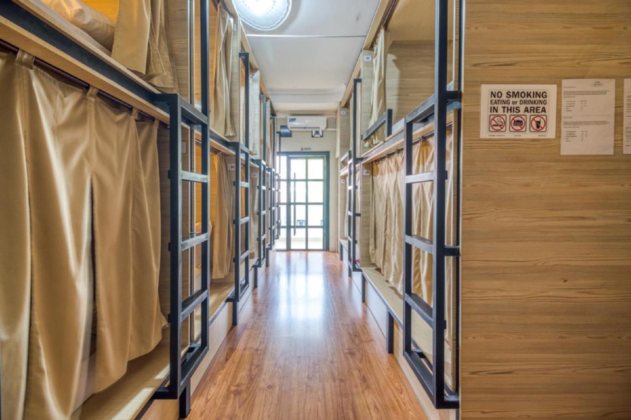 RedDoorz Hostel near Stadion Mandala Krida Yogya Yogyakarta Dış mekan fotoğraf